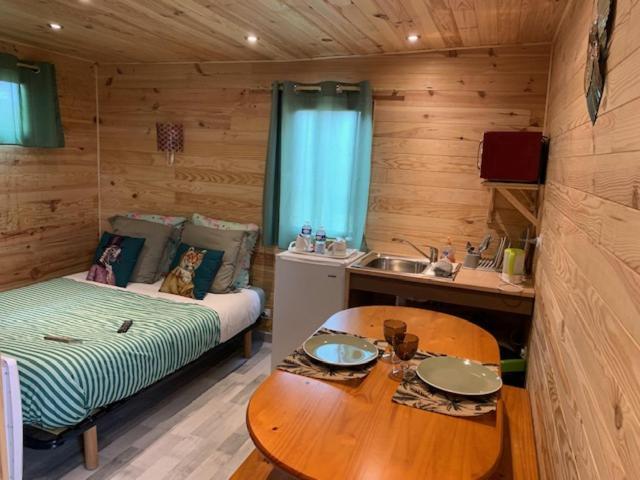 Cabane Bambou Huriel Екстер'єр фото